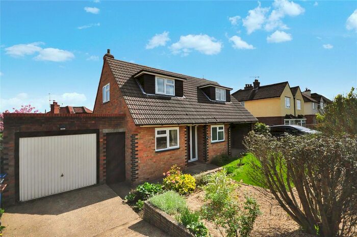 3 Bedroom Detached House To Rent In Binscombe Lane, Farncombe, Godalming, Surrey, GU7