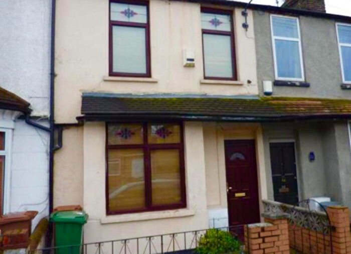 2 Bedroom Terraced House For Sale In Overton Road, Abbey Wood, London, SE2