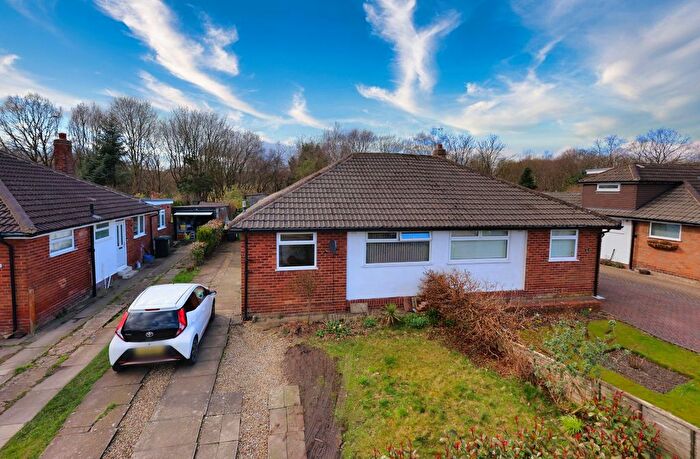 2 Bedroom Bungalow For Sale In Moseley Wood Croft, Leeds, West Yorkshire, LS16