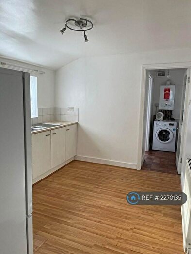 1 Bedroom Flat To Rent In Westcombe Hill, London, SE3