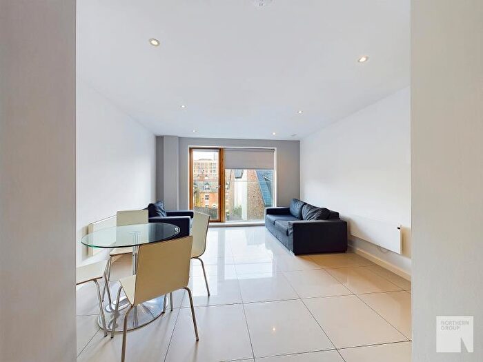 3 Bedroom Apartment To Rent In Apt . :: Ice Plant, M4