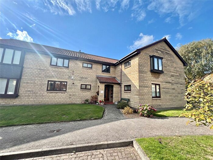 2 Bedroom Flat For Sale In Gorseland Court, Rotherham, South Yorkshire, S66