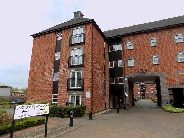 2 Bedroom Flat To Rent In The Wharf, Leighton Buzzard, LU7