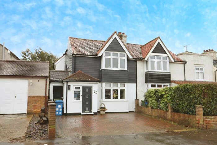 3 Bedroom Semi-Detached House For Sale In Wises Lane, Sittingbourne, Kent, ME10