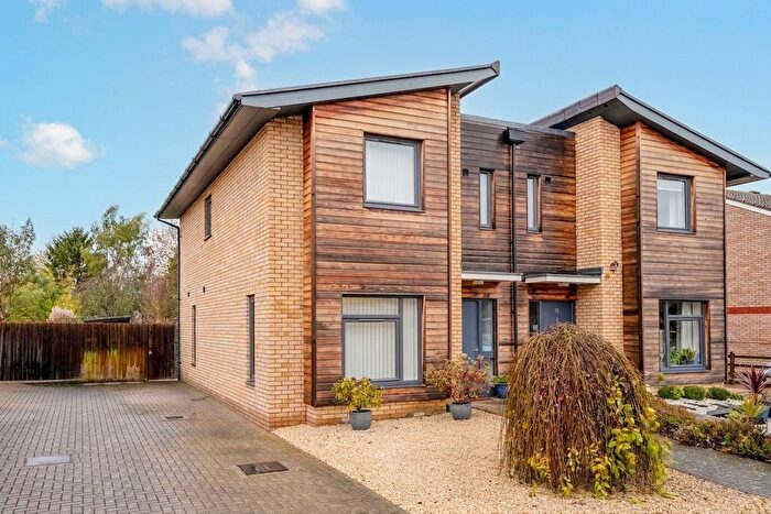 3 Bedroom Semi-Detached House For Sale In Brickhills, Willingham, CB24