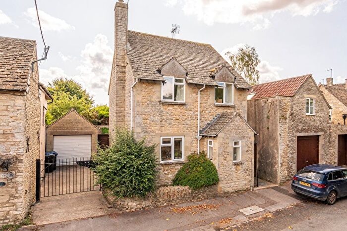 2 Bedroom Detached House For Sale In Court Street, Sherston, SN16