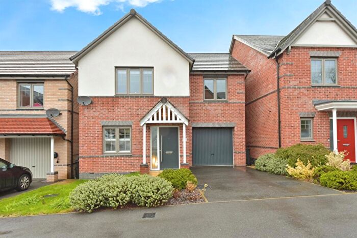 3 Bedroom Detached House For Sale In Cranleigh Road, Mastin Moor, Chesterfield, S43