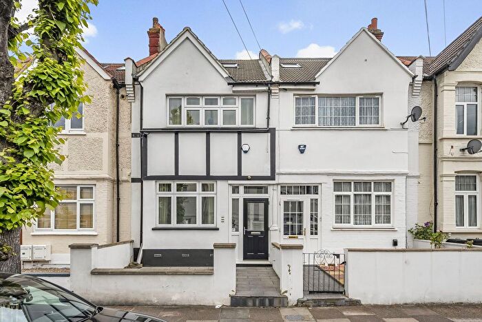 1 Bedroom Maisonette To Rent In Gassiot Road, Tooting, London, SW17