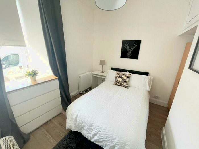 1 Bedroom Flat To Rent In Marwick Street, Dennistoun, Glasgow, G31