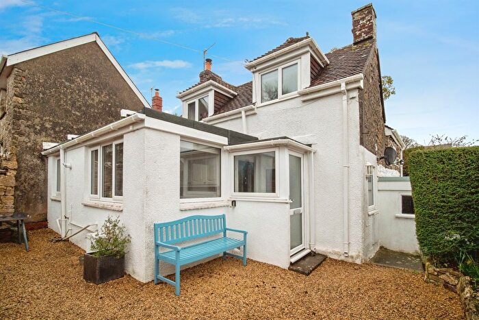 2 Bedroom Semi-Detached House For Sale In The Ridgeway, Upwey, Weymouth, DT3