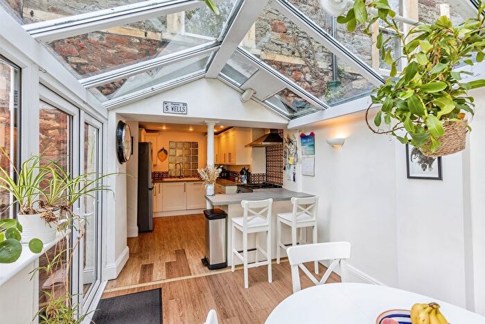 2 Bedroom Flat For Sale In Zetland Road, Redland, Bristol, BS6