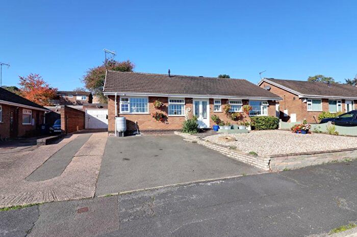 3 Bedroom Bungalow For Sale In Gravel Lane, Moss Pit, Stafford, ST17