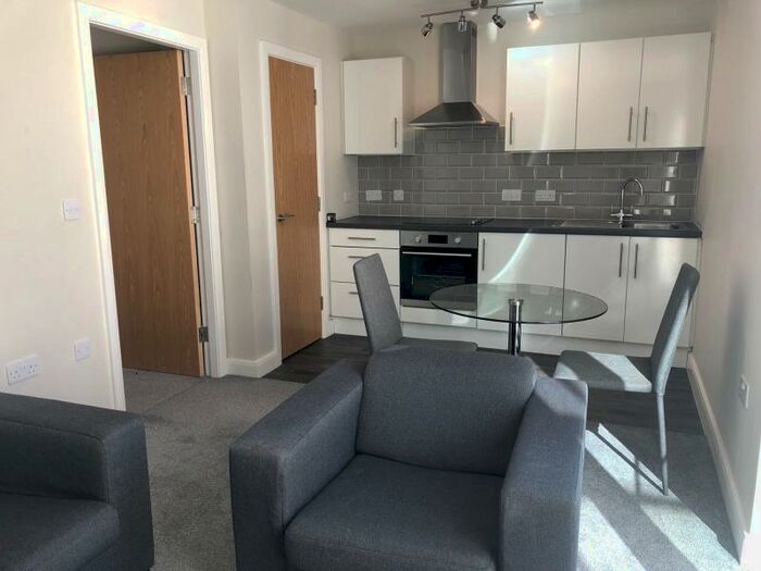 2 Bedroom Apartment To Rent In Victoria House, Skinner Lane. Leeds, LS7
