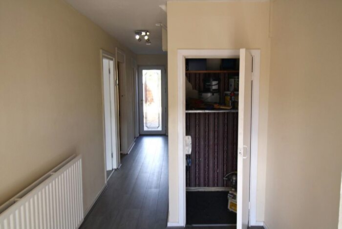 4 Bedroom Terraced House To Rent In Godman Road, Grays, Essex, RM16