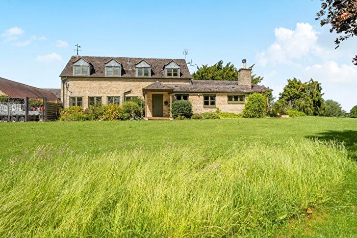 5 Bedroom Cottage To Rent In Fosse Way, Combrook, CV35