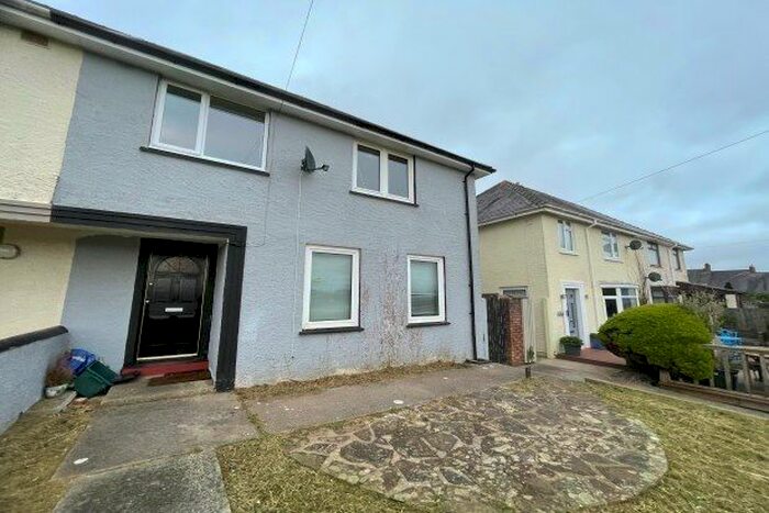 3 Bedroom Property To Rent In Cross Park, Pembroke Dock, SA72