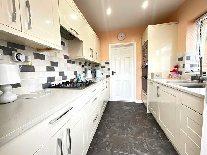 2 Bedroom Semi-Detached Bungalow For Sale In Heol Teilo, New Inn, Pontypool, NP4
