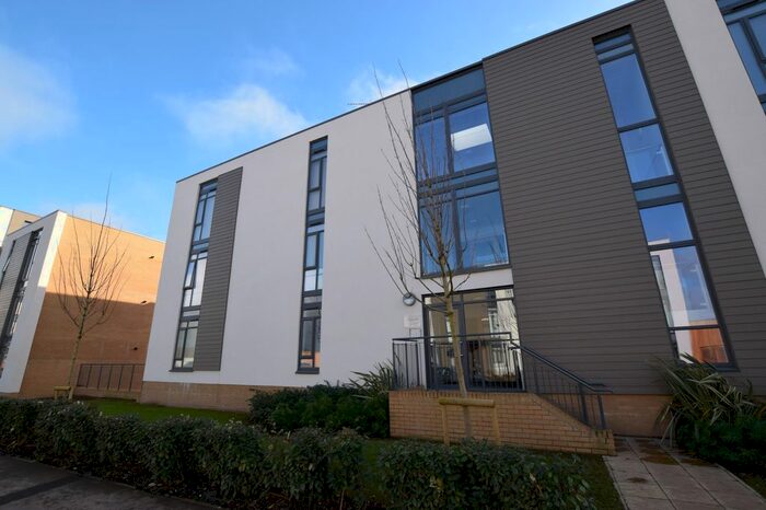 2 Bedroom Flat To Rent In Firepool View, Taunton, Somerset, TA1