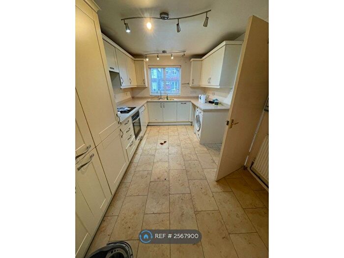 4 Bedroom Detached House To Rent In St. Margarets Avenue, Sidcup, DA15