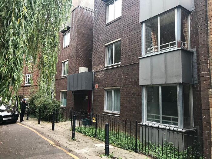 1 Bedroom Flat To Rent In - Asteys Row, Islington, N1