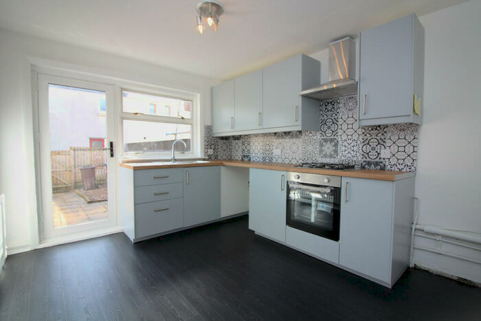 2 Bedroom Terraced House To Rent In Niven Court, Kilmarnock, KA3