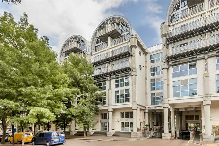 2 Bedroom Flat To Rent In Sweden Gate, London, SE16