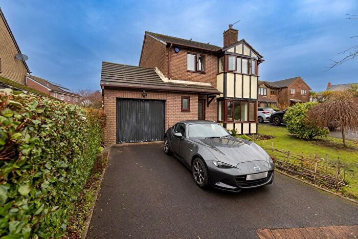 4 Bedroom Detached House For Sale In Troed Y Garth, Cardiff, CF15