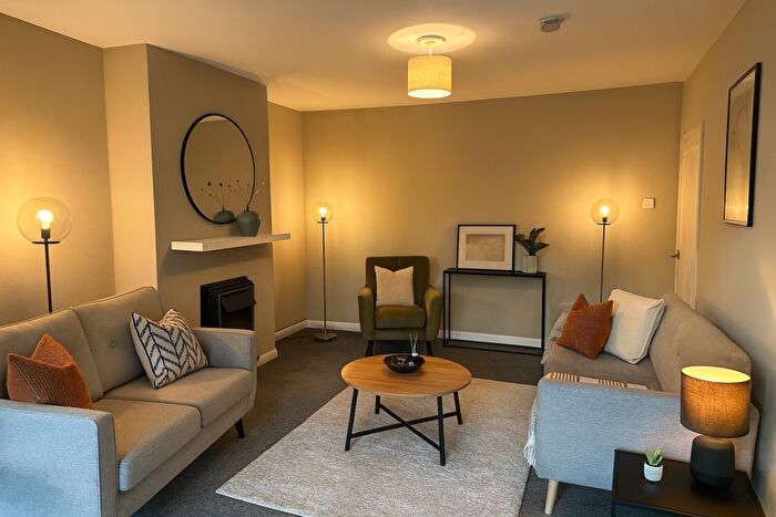 2 Bedroom Flat To Rent In Westdale Lane, Nottingham, NG3