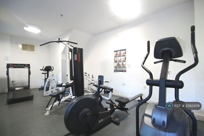 2 Bedroom Flat To Rent In City Road, London, EC1Y