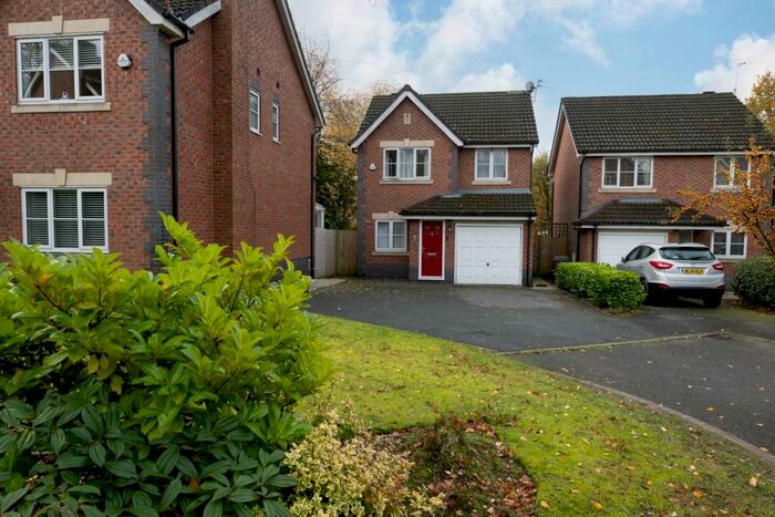 3 Bedroom Detached House To Rent In Stubbs Close, Salford, M7