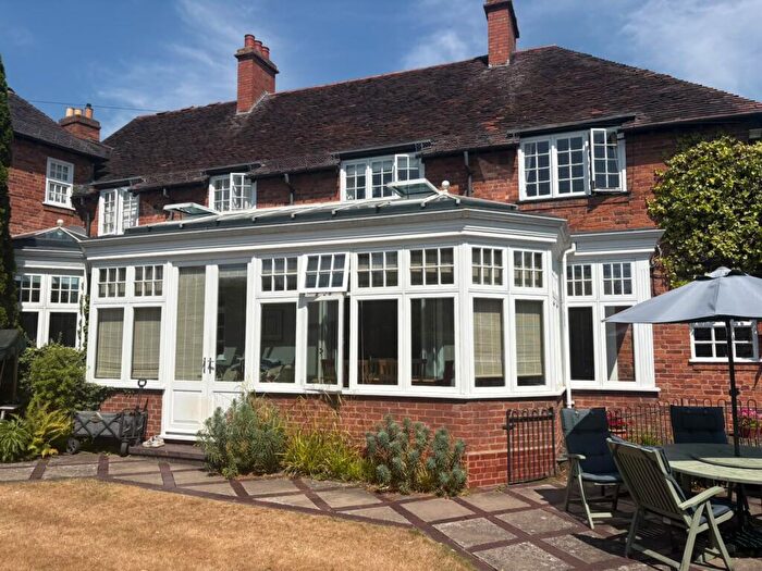 2 Bedroom Flat To Rent In Mill Street, Warwick, CV34