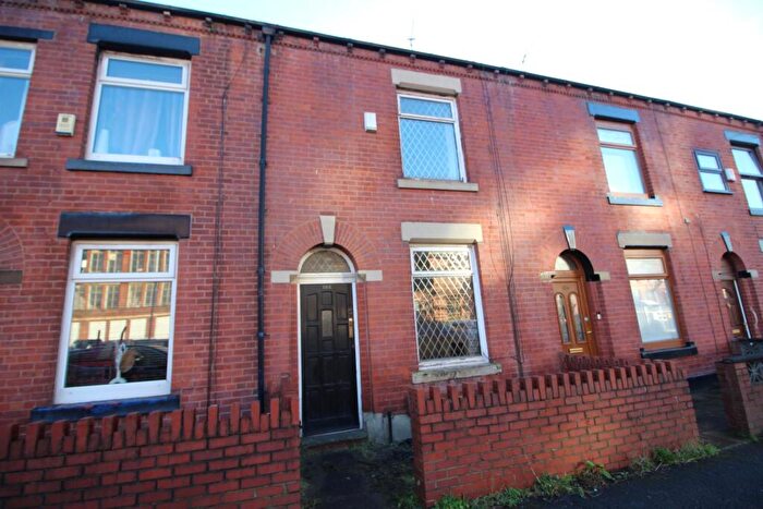 2 Bedroom Terraced House To Rent In Fields New Road, Oldham, OL9