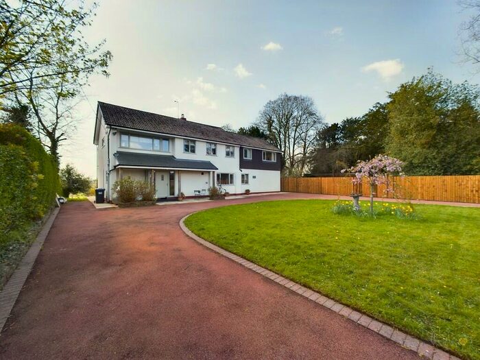 4 Bedroom Detached House For Sale In Hall Drive, Doveridge, DE6