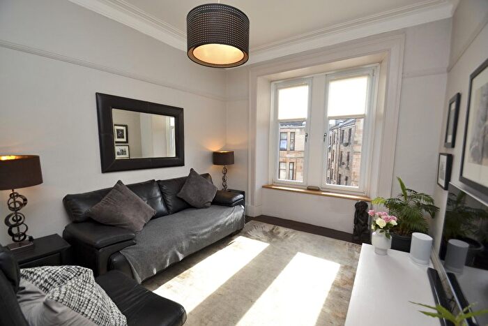 2 Bedroom Flat For Sale In / Boyd Street, Govanhill, Glasgow, G42