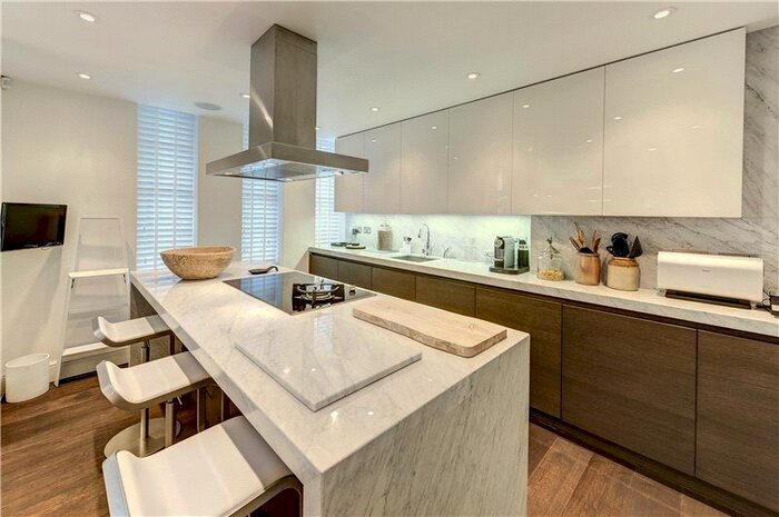 2 Bedroom Flat To Rent In Campden House, Sheffield Terrace, London, W8