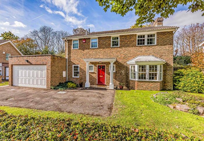 4 Bedroom Detached House For Sale In Stanton Drive, Summersdale, Chichester, PO19