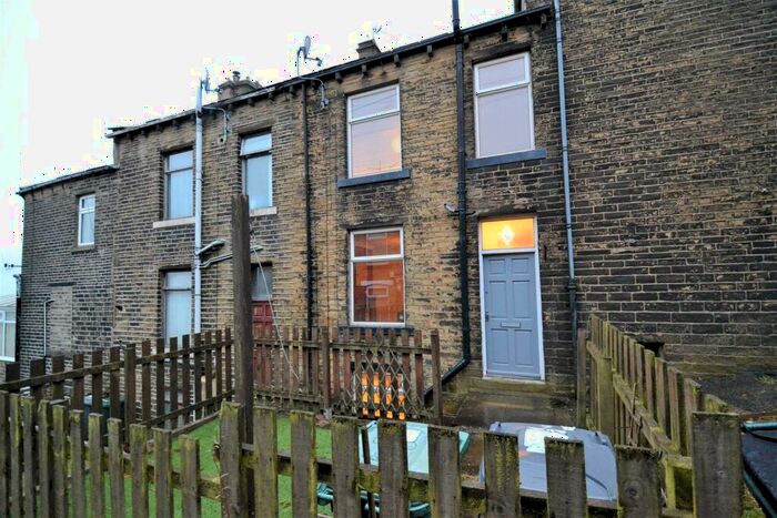 1 Bedroom Terraced House To Rent In Crossley Street, Queensbury, Bradford, BD13