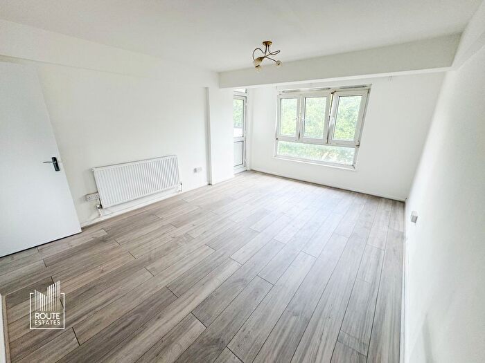 2 Bedroom Flat To Rent In Paul Street, London, E15