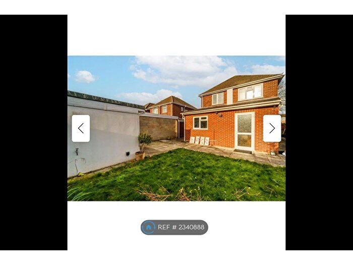 2 Bedroom Detached House To Rent In Cumberland Road, Ashford, TW15