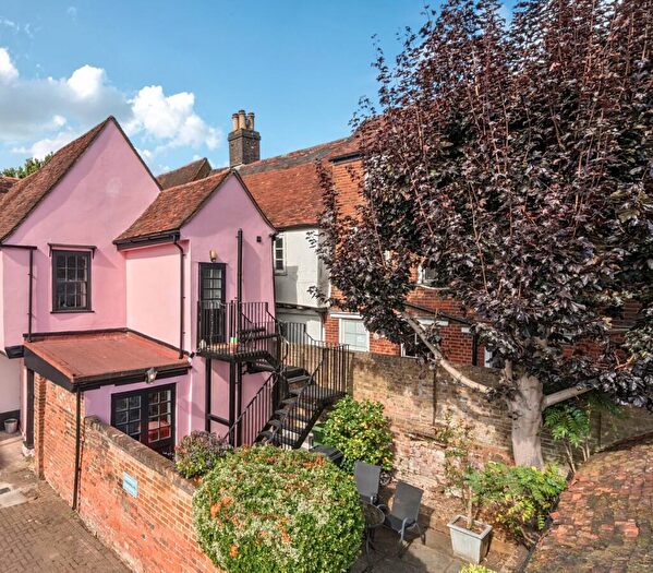 2 Bedroom Flat To Rent In Holywell Hill St. Albans, AL1