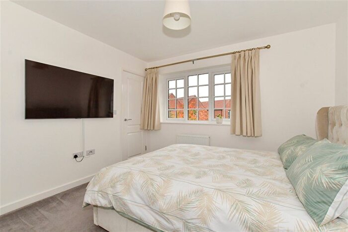 1 Bedroom Maisonette For Sale In Marjoram Avenue, Cranleigh, Surrey, GU6
