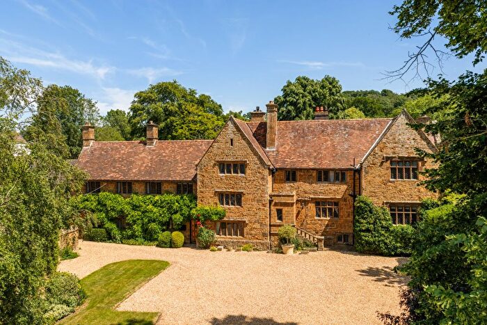 8 Bedroom Equestrian Property For Sale In Little Dassett, Southam, Warwickshire, CV47