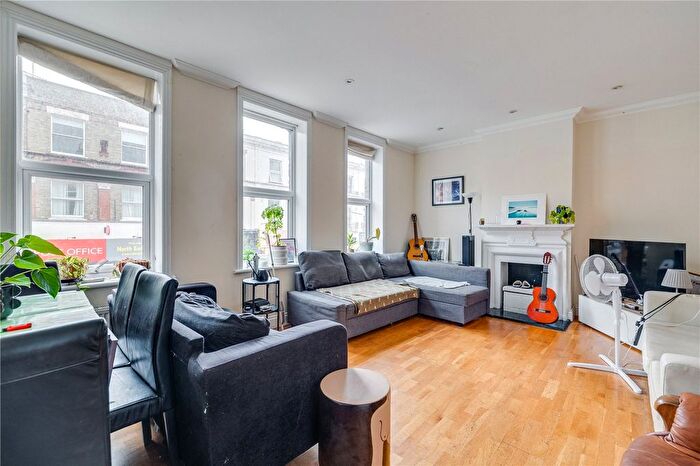4 Bedroom Maisonette To Rent In North End Road, London, SW6
