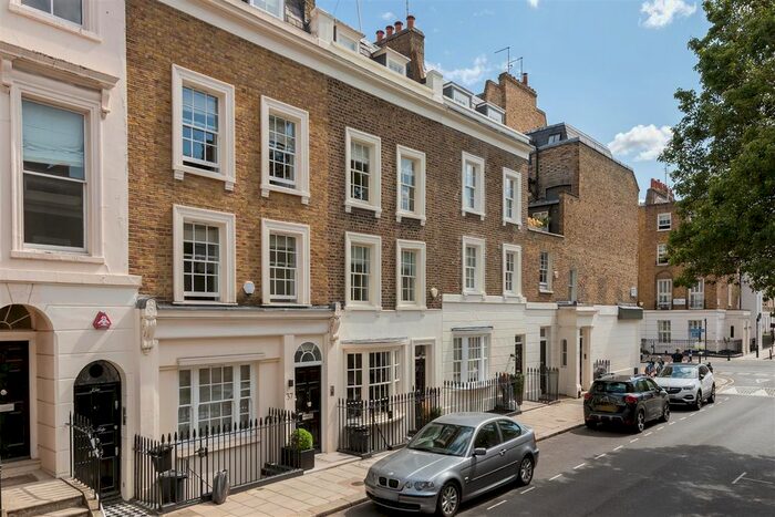 3 Bedroom Property To Rent In Chester Row, London, SW1W
