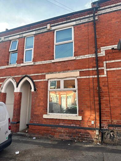 2 Bedroom Terraced House To Rent In Kentwood Road, Nottingham, NG2