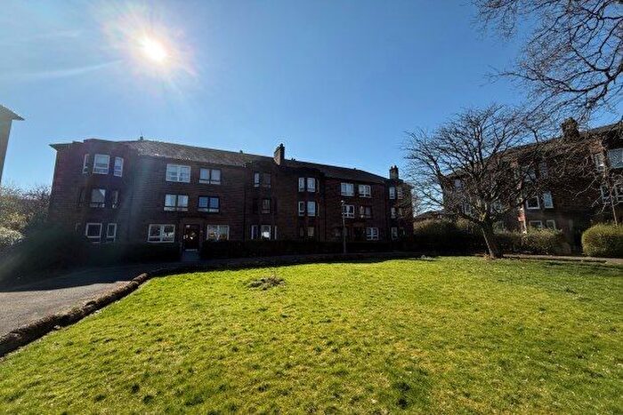 2 Bedroom Flat To Rent In Glencoe Place, Glasgow, G13