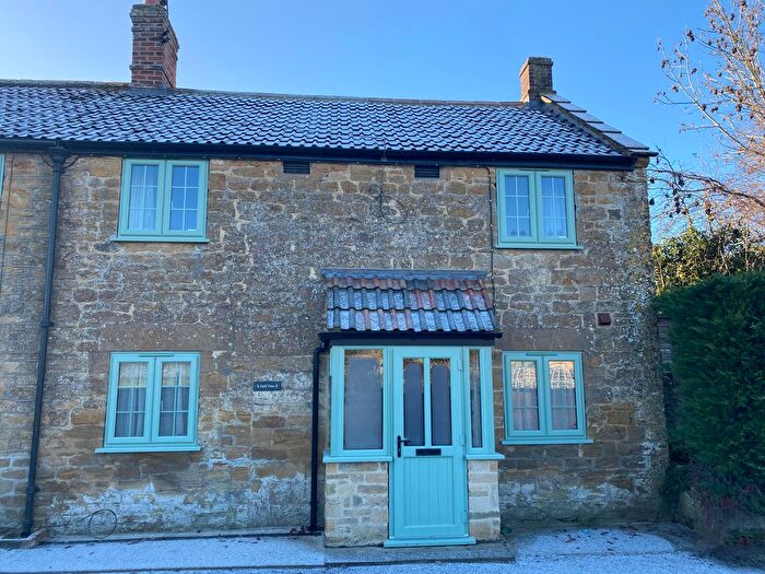 2 Bedroom Semi-detached House To Rent In Coat, Martock, TA12