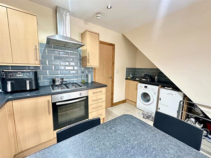 2 Bedroom House To Rent In Richmond Road, Roath, CF24
