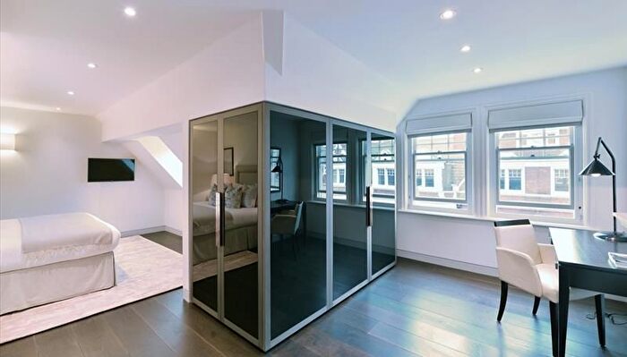 2 Bedroom Property To Rent In Duke Street, Mayfair, W1K