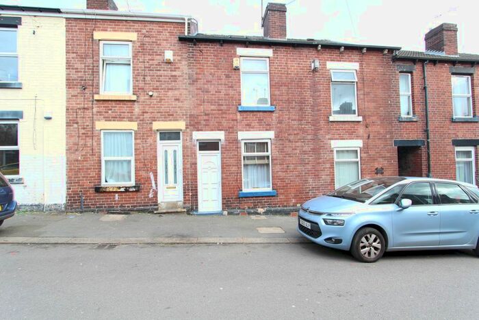 3 Bedroom Terraced House To Rent In Wheldrake Road, Sheffield, S5
